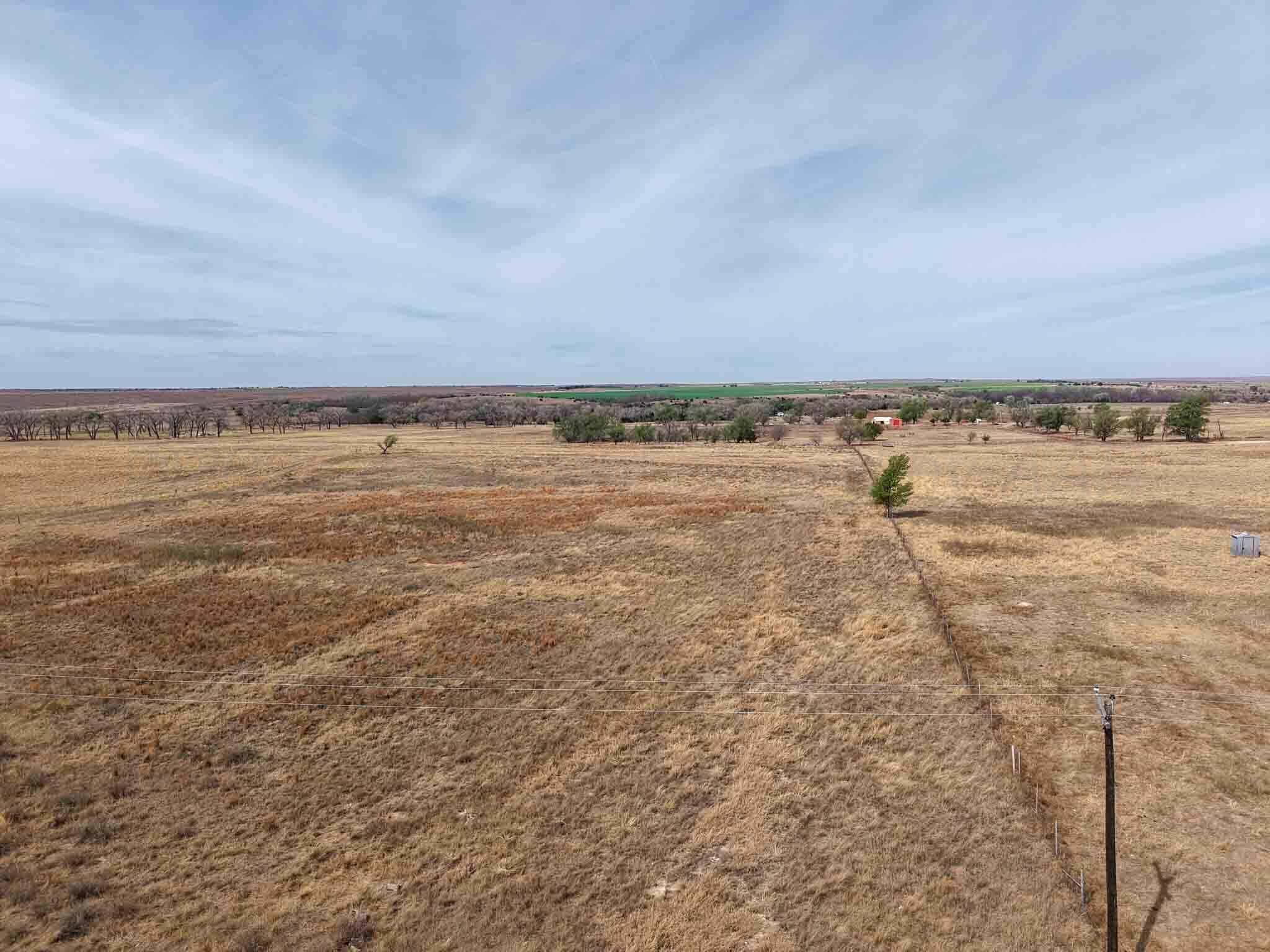 322.28 Acres in Mobeetie, Wheeler County, TX